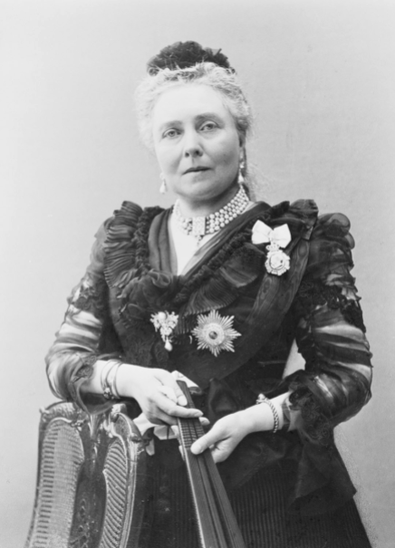 800px-Empress_Viktoria_of_Germany_(1840-1901)