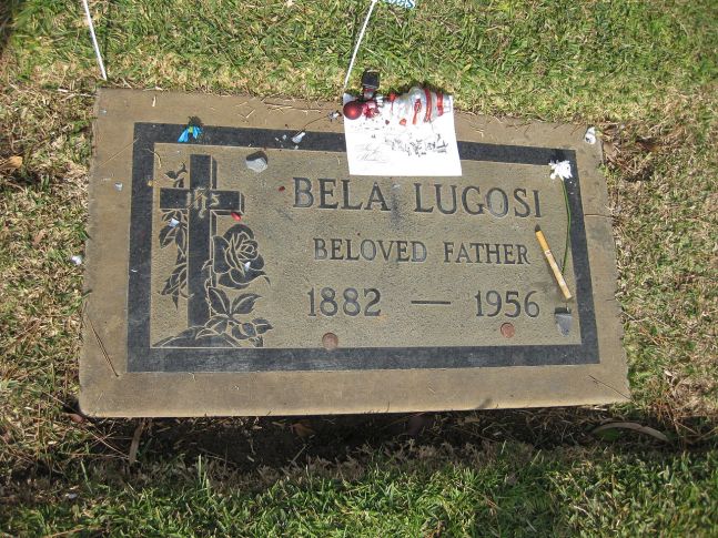 1280px-Bela_Lugosi's_grave