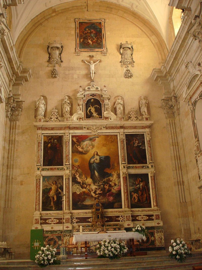 Altar mayor del Convento de las Agustinas de Salamanca. En el centro, la Inmaculada Concepción.